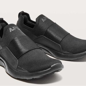 APL Lululemon Athletica Women’s Bliss Water Resistant Shoe